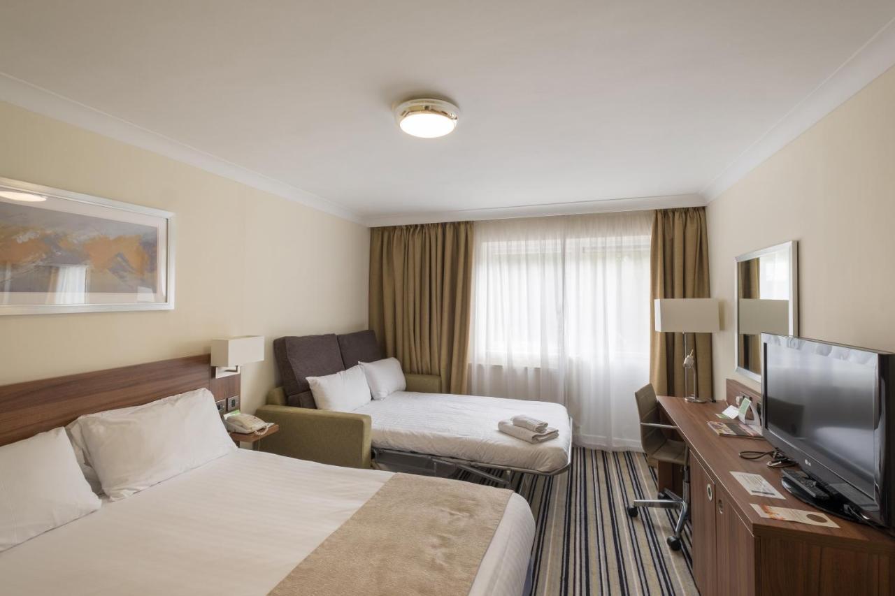 Holiday Inn Warrington By Ihg Buitenkant foto
