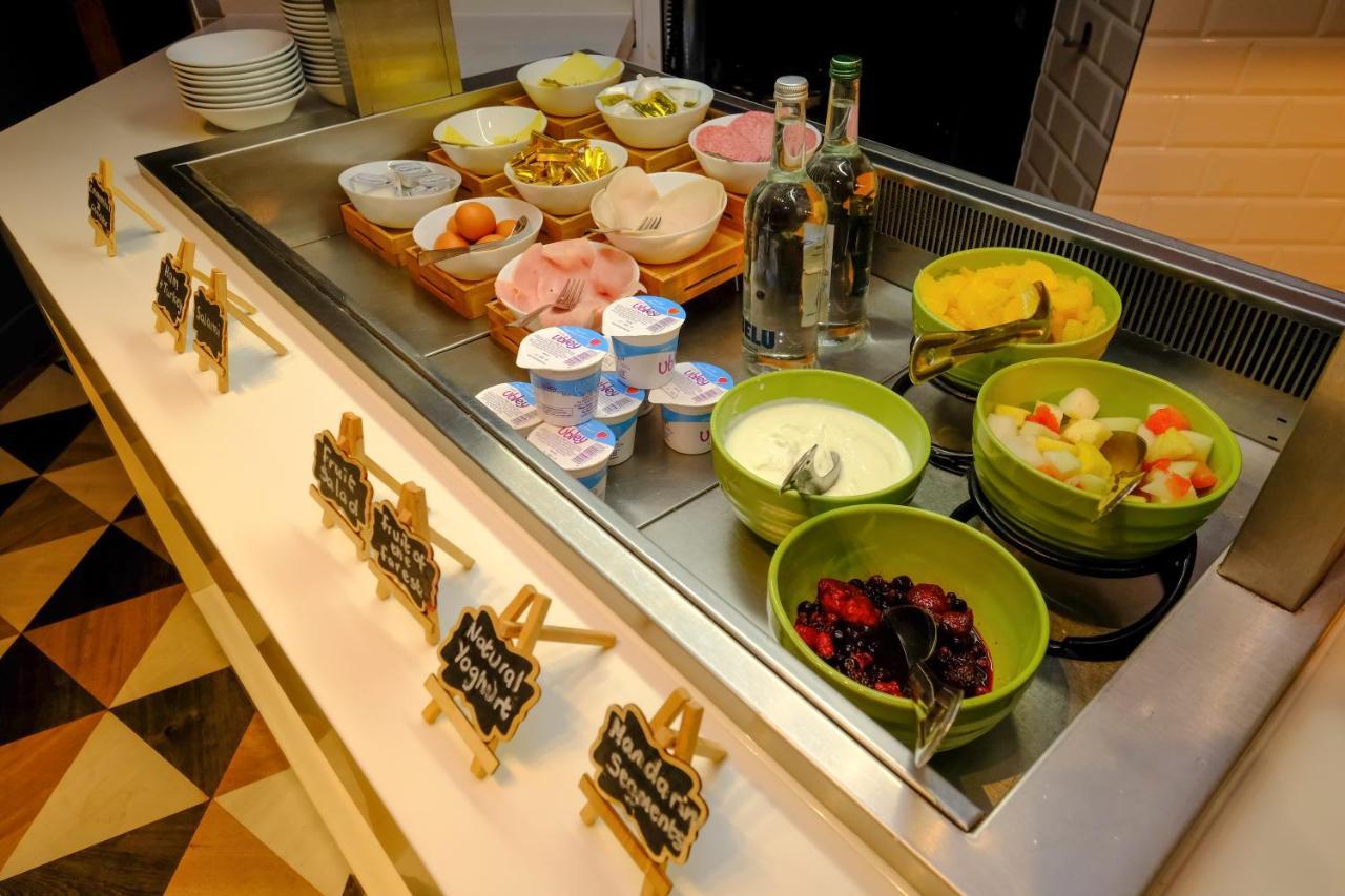 Holiday Inn Warrington By Ihg Buitenkant foto
