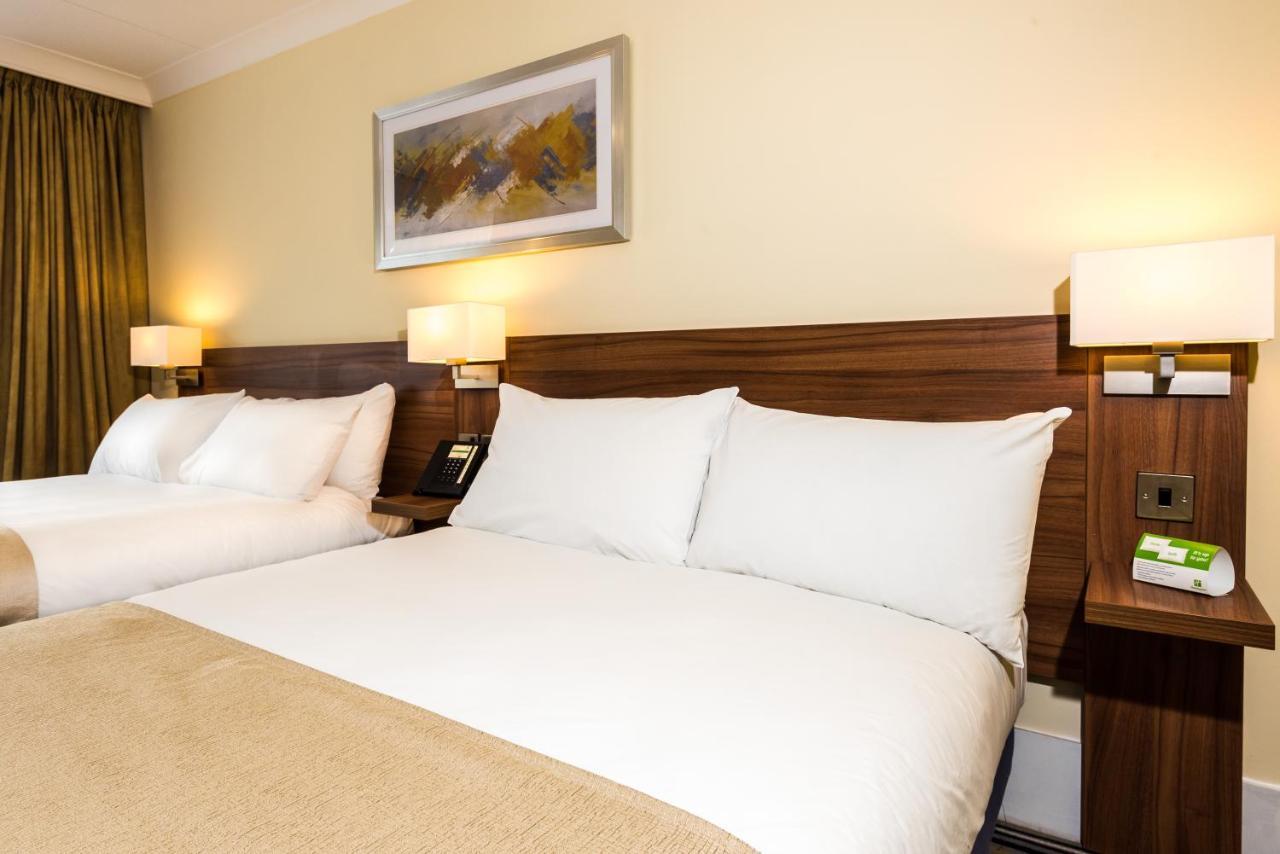 Holiday Inn Warrington By Ihg Buitenkant foto