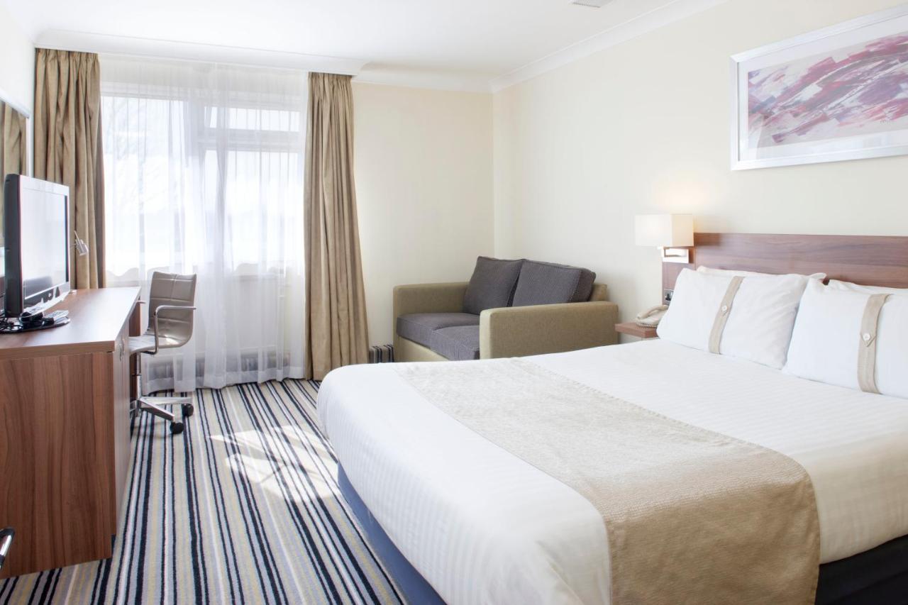 Holiday Inn Warrington By Ihg Buitenkant foto