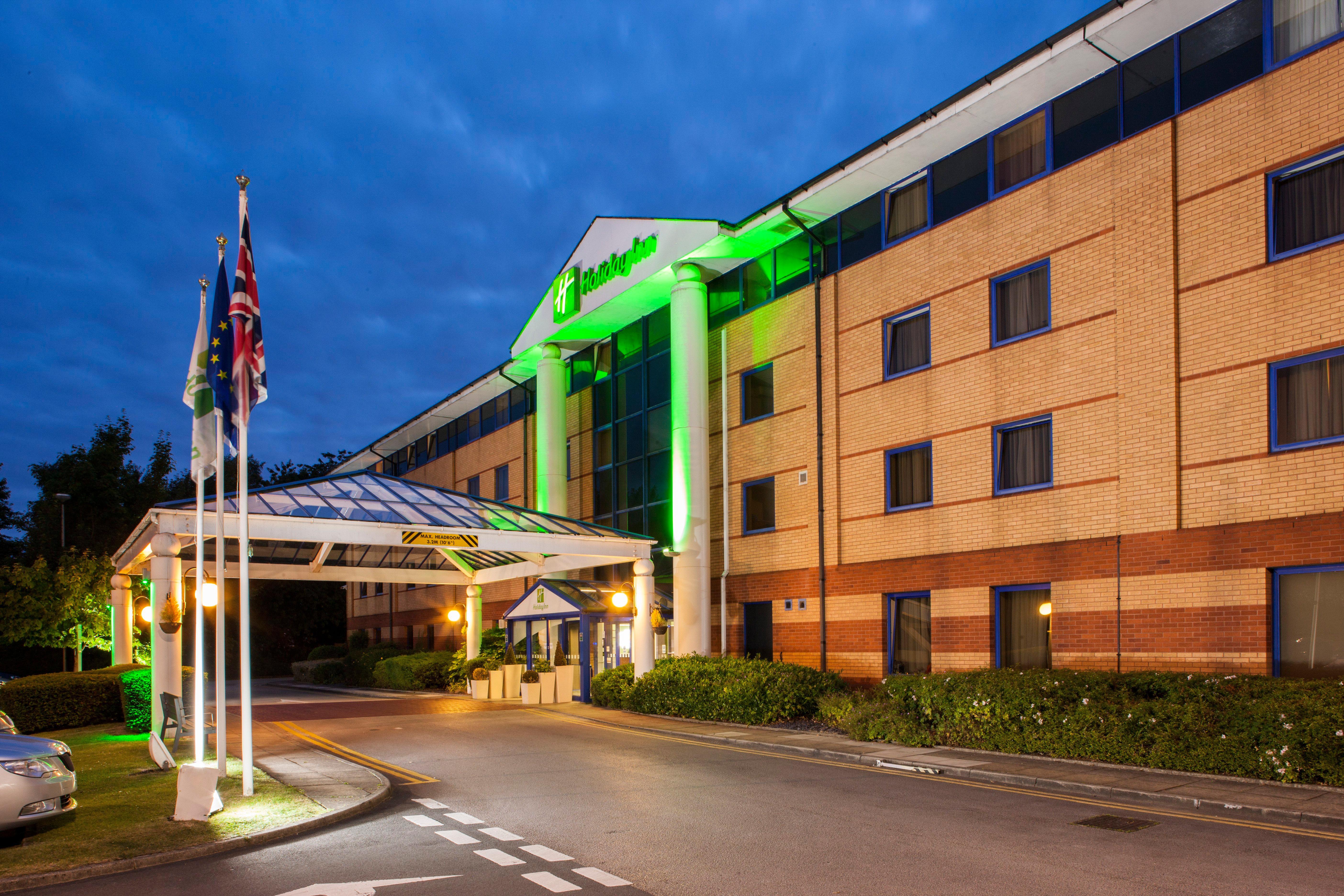 Holiday Inn Warrington By Ihg Buitenkant foto