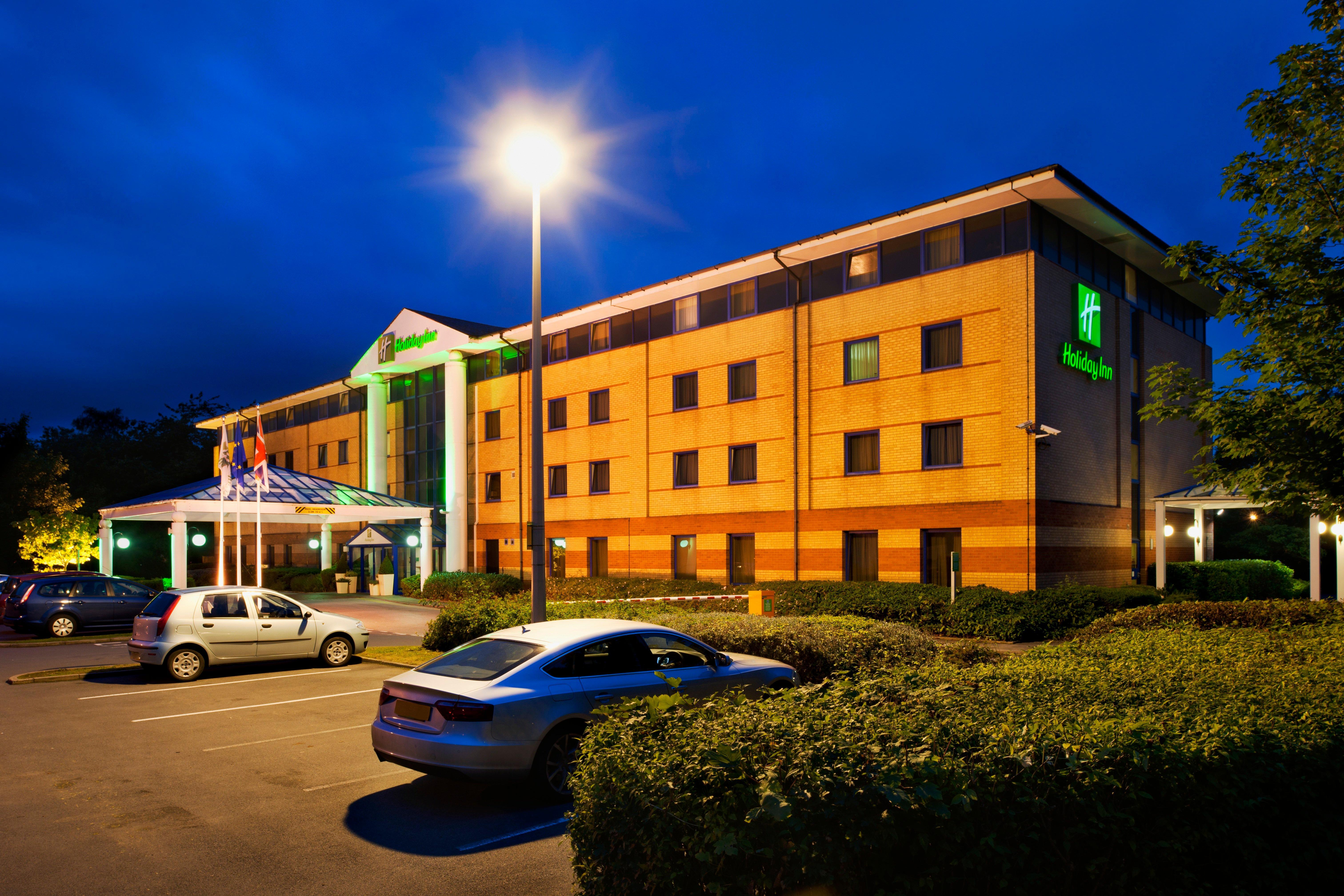 Holiday Inn Warrington By Ihg Buitenkant foto