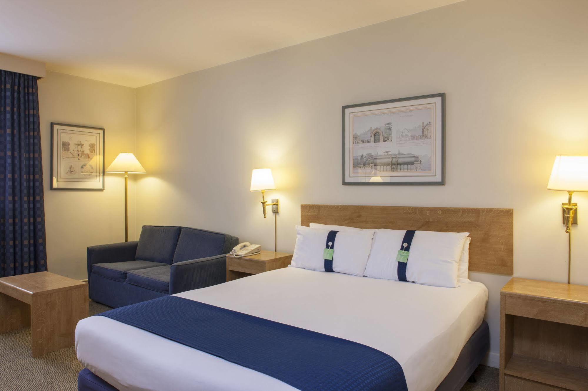 Holiday Inn Warrington By Ihg Buitenkant foto